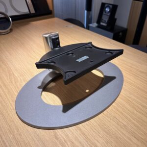 Table stand T2176 voor Beolab 7.1 - 7.2 of 7.6 in nieuwstaat